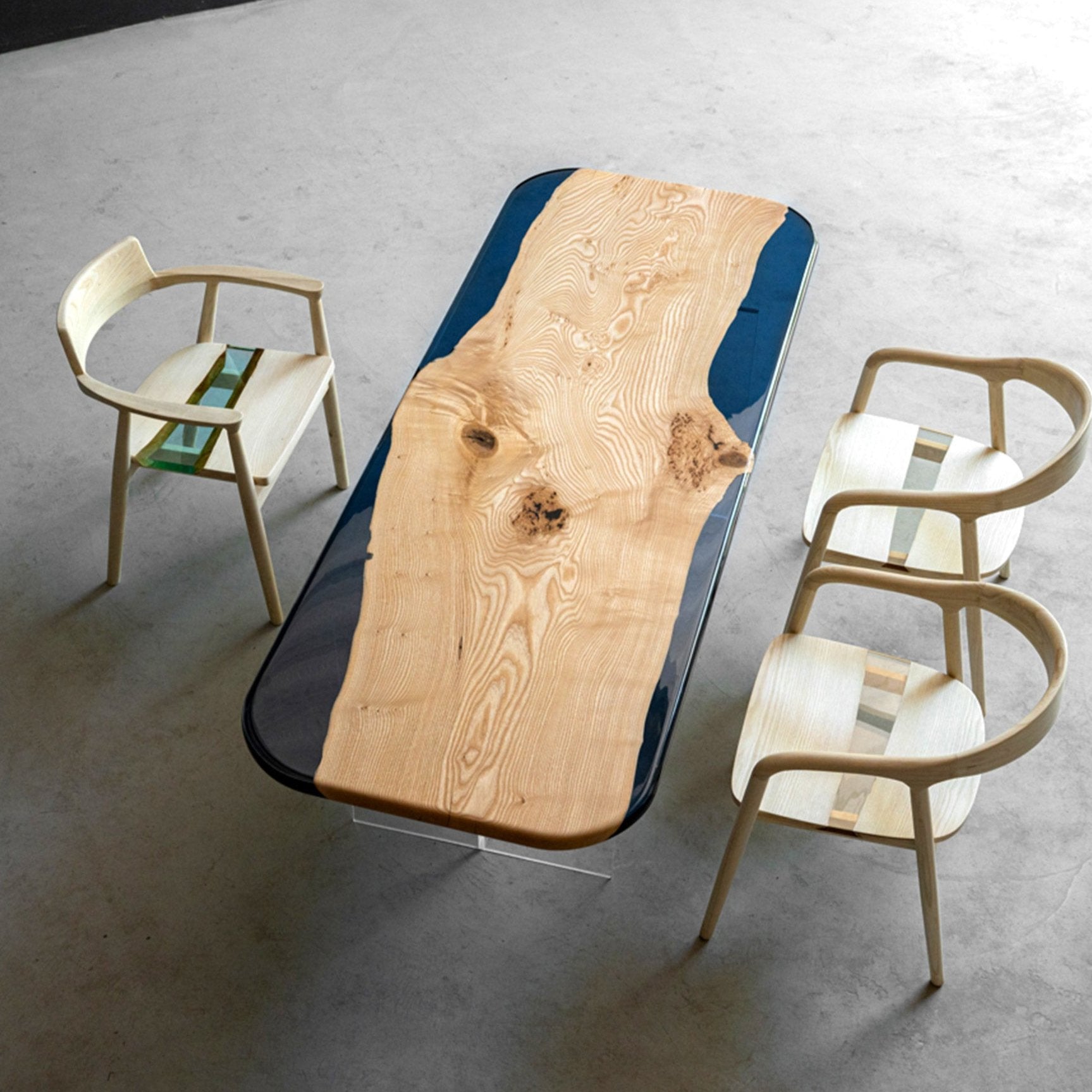 Usatabletops-Ash-Wood-Blue-Epoxy-Table-Round-Corner-31.38W-82_3