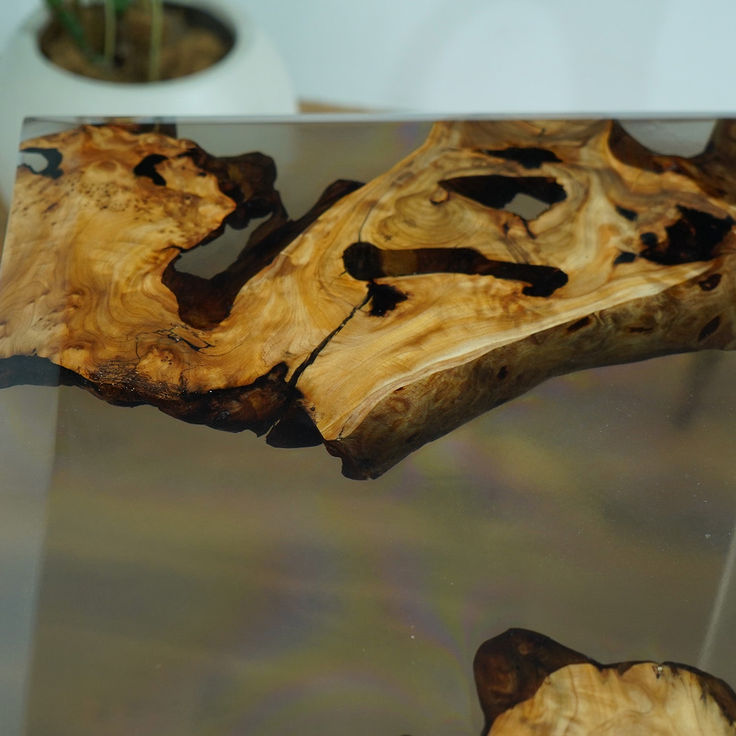 Usatabletops-Cunninghamia-Epoxy-Resin-Table14