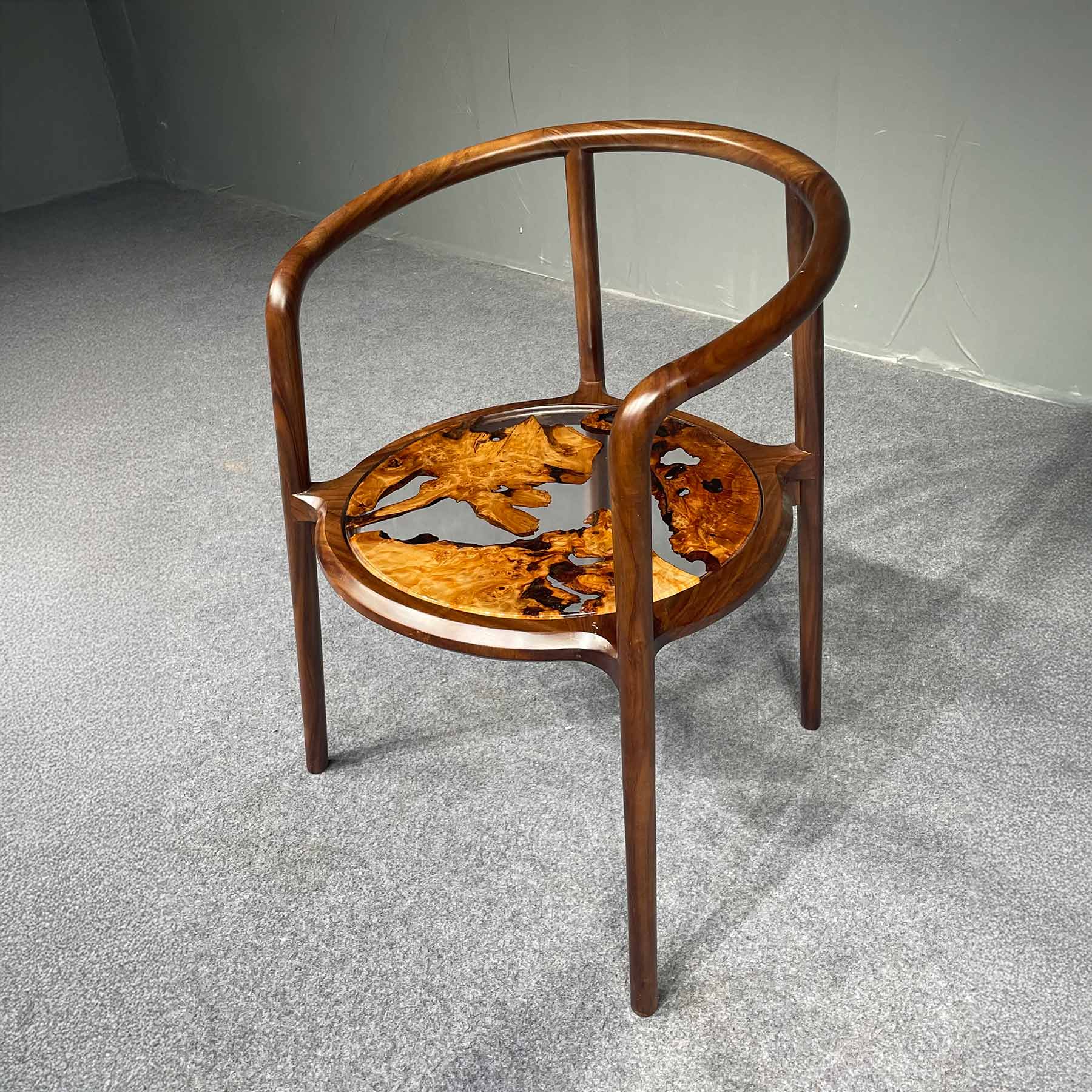 Usatabletops-clear-epoxy-resin-wood-round-chair-5