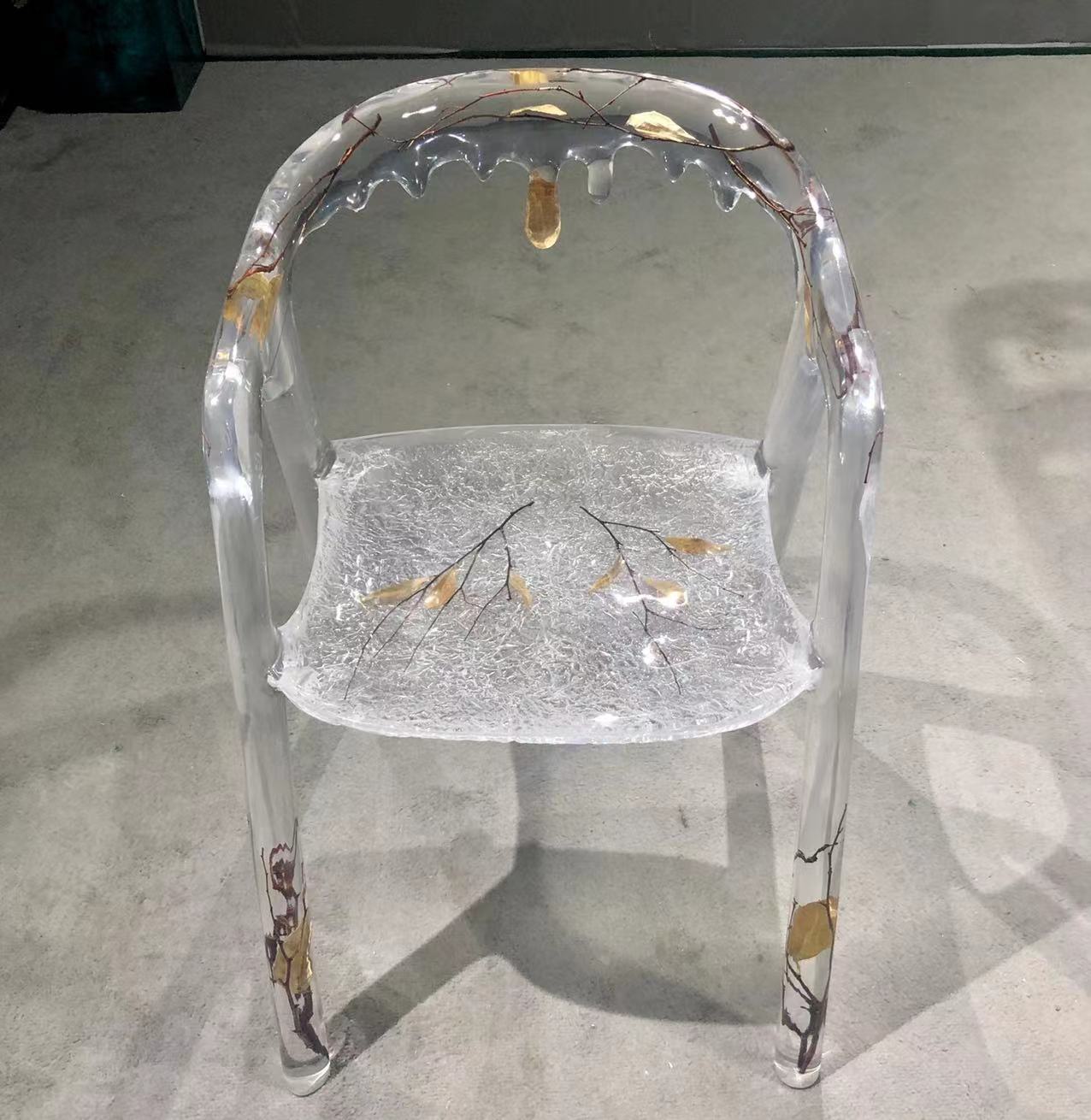 satabletops-epoxy-resin-dripping-ice-leaves-chair-1
